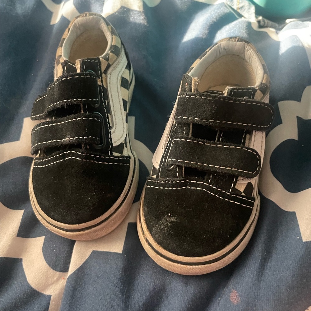 Vans Black and White Kids Velcro Sneakers